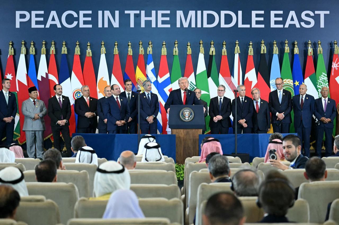 US President Donald Trump (C) speaks during the Sharm El-Sheikh Peace Summit in the Egyptian Red Sea resort town of Sharm el-Sheikh on October 13, 2025. (AFP Photo)