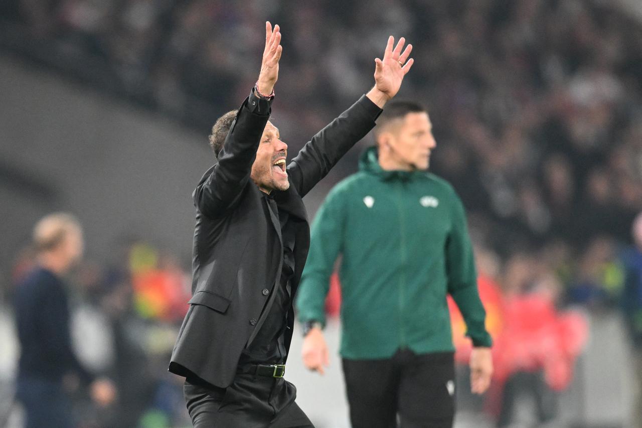 Atletico Madrid's Argentine coach Diego Simeone reacts during the UEFA Champions League football match VfB Stuttgart v Atletico Madrid in Stuttgart, southern Germany, on Oct. 20, 2026. (AFP Photo)