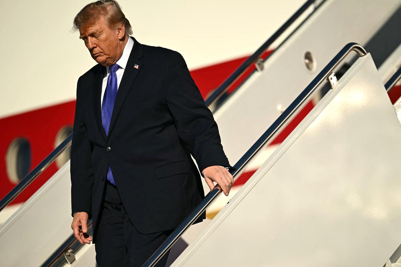 US President Donald Trump disembarks from Air Force One at Joint Base Andrews, Maryland on October 29, 2026. President Trump is returning to Washington, DC after speaking at a midterm campaign event in South Carolina. (AFP photo)
