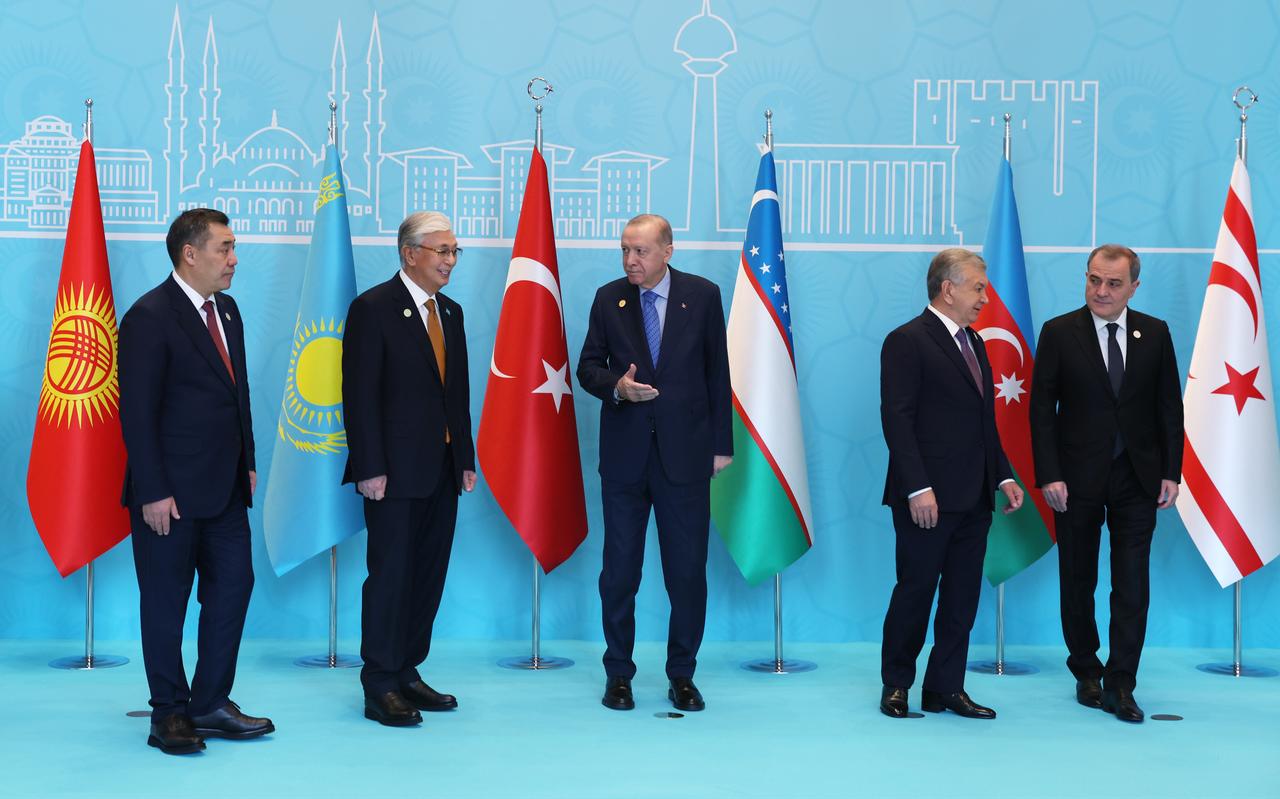 Turkish President Recep Tayyip Erdogan poses for a family photo with Kazakh President Kassym-Jomart Tokayev, Kyrgyz President Sadyr Japarov and Uzbek President Shavkat Mirziyoyev ahead of the 13th Summit of the Council of Heads of State of the Organization of Turkic States at Bestepe Nation's Exhibition Hall in Ankara, Türkiye, on October 30, 2026. (TUR Presidency/AA Photo)