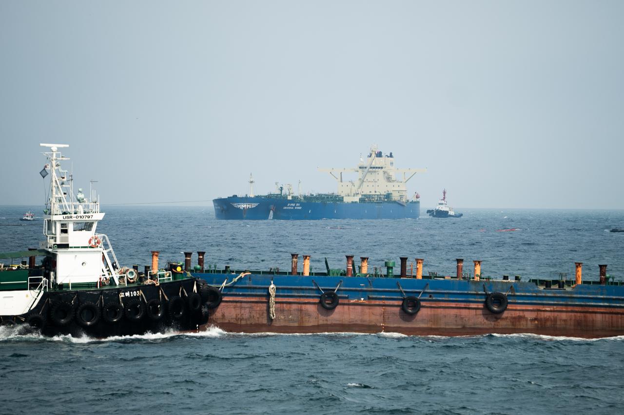 Oil tanker attacks rock Strait of Hormuz as Oman rescues 25 sailors