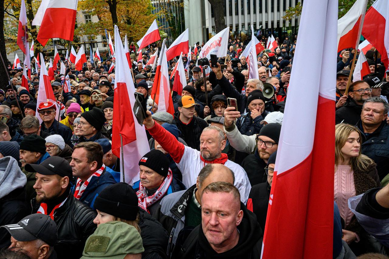 Polish president calls crisis talks after top court’s head is suspended