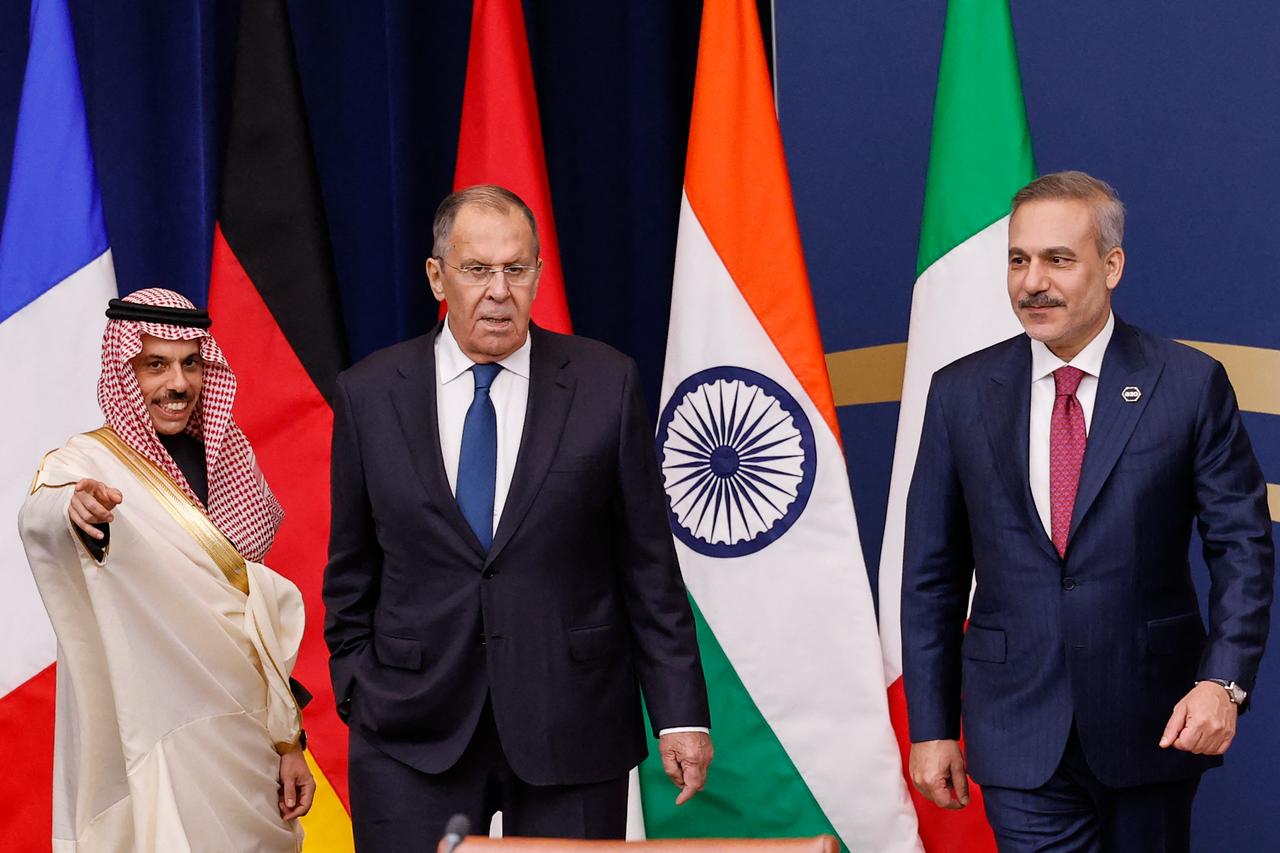 Saudi Arabia's Foreign Minister Faisal bin Farhan, Russia's Foreign Minister Sergey Lavrov, and Turkey's Foreign Minister Hakan Fidan arrive for the first plenary session at the G20 foreign ministers' meeting in Atlanta, Georgia on October 30, 2026. (AFP Photo)