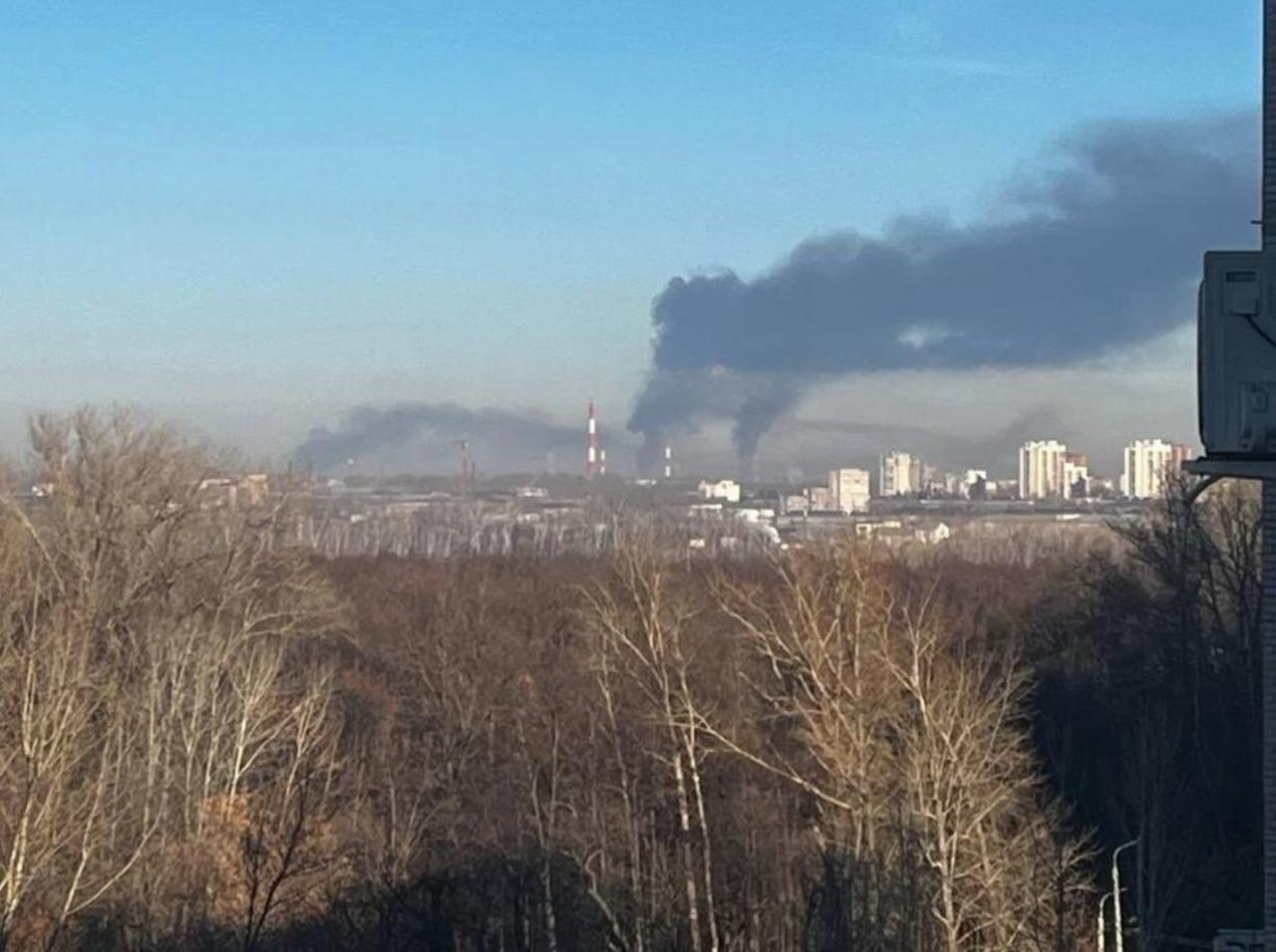 The photo shows a large column of smoke from the Bashneft-Novoil oil refinery in Ufa, central Russia after a reported Ukrainian drone attack on Oct. 31, 2026. (Photo via Telegram)