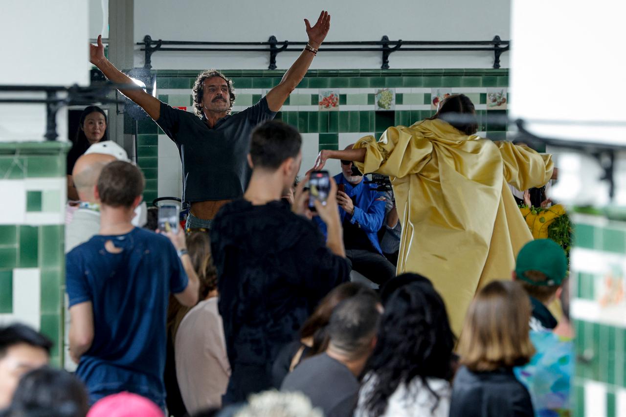 Vivienne Westwood’s design team acknowledges the audience during the brand’s womenswear show in Paris, France, Oct. 3, 2026. (AFP Photo)