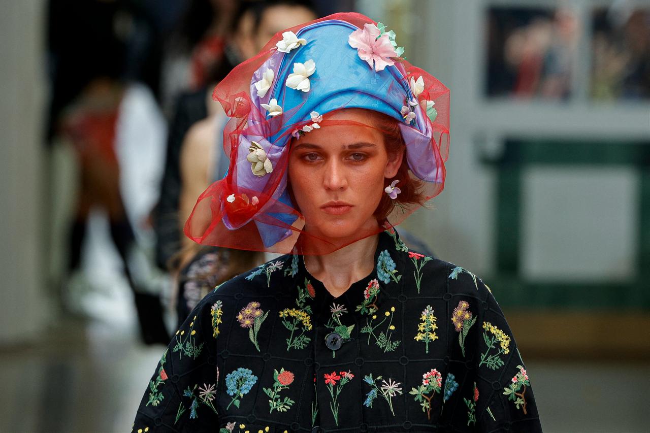 A model presents a creation during the Vivienne Westwood womenswear show in Paris, France, Oct. 3, 2026. (AFP Photo)