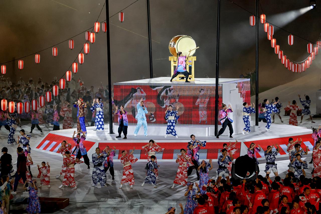 Performers take part in the closing ceremony of the 20th Asian Games in Nagoya, Japan, Oct. 4, 2026. (AFP Photo)