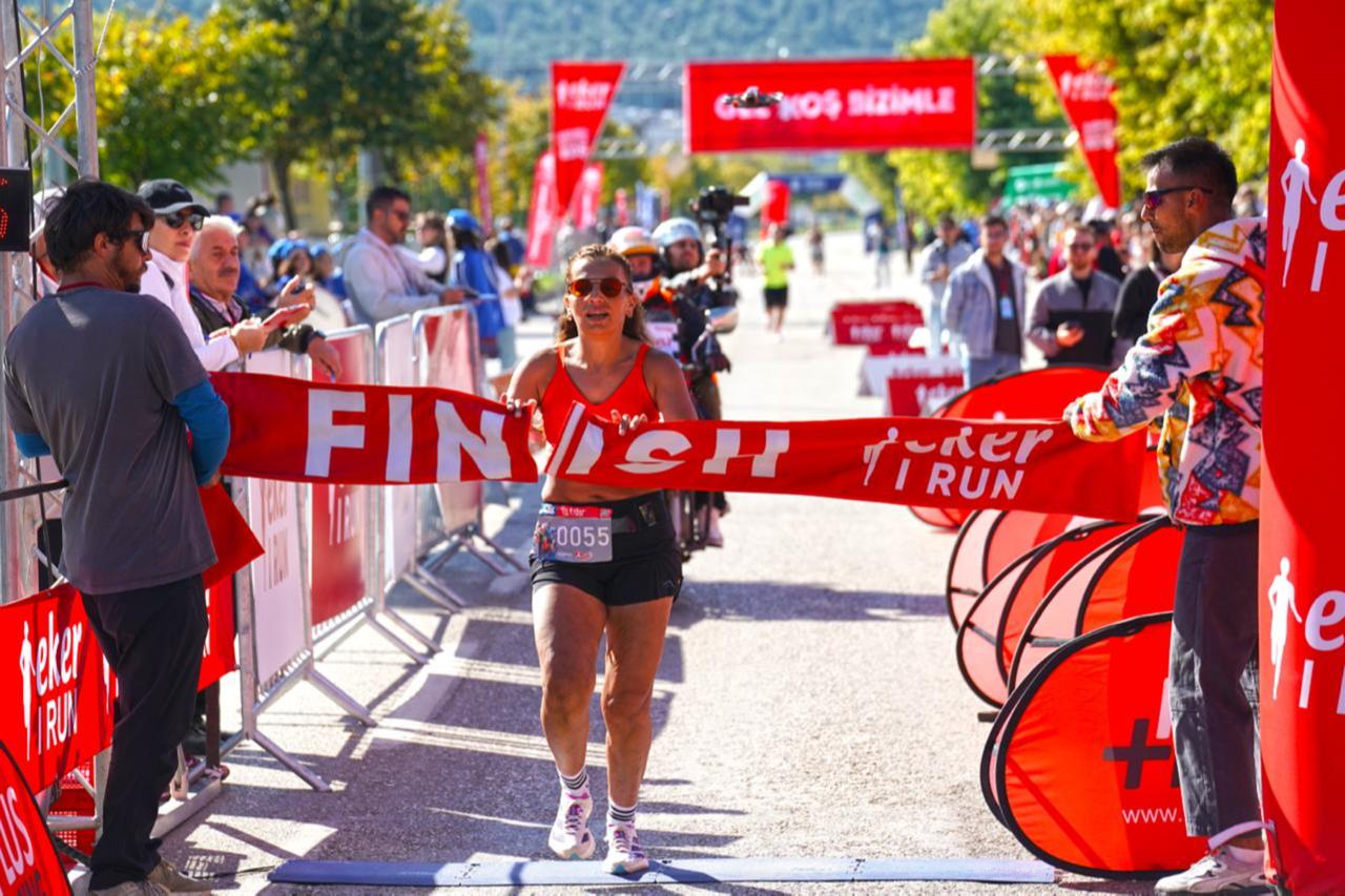 Nearly 5,000 runners take on Bursa's Eker I Run as marathon winners secure Helsinki places