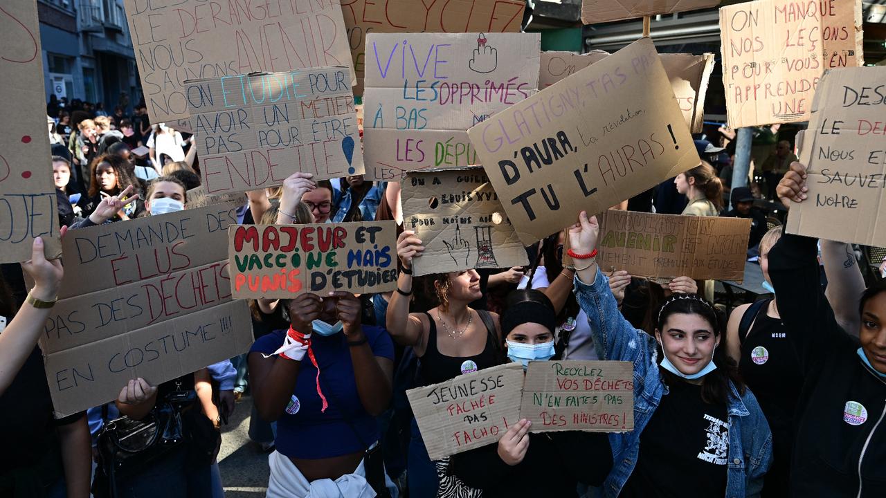 Student protests over education cuts spread to Brussels after Liege unrest