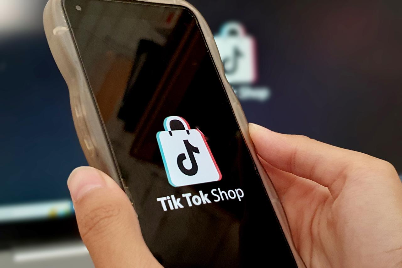 TikTok turns its For You feed into checkout counter 