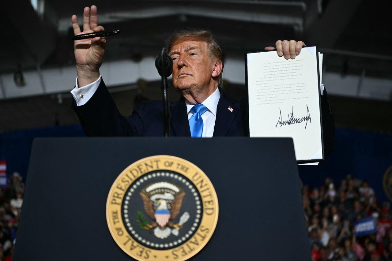 Trump says Iran can ‘take out’ Los Angeles, San Diego in possible attack