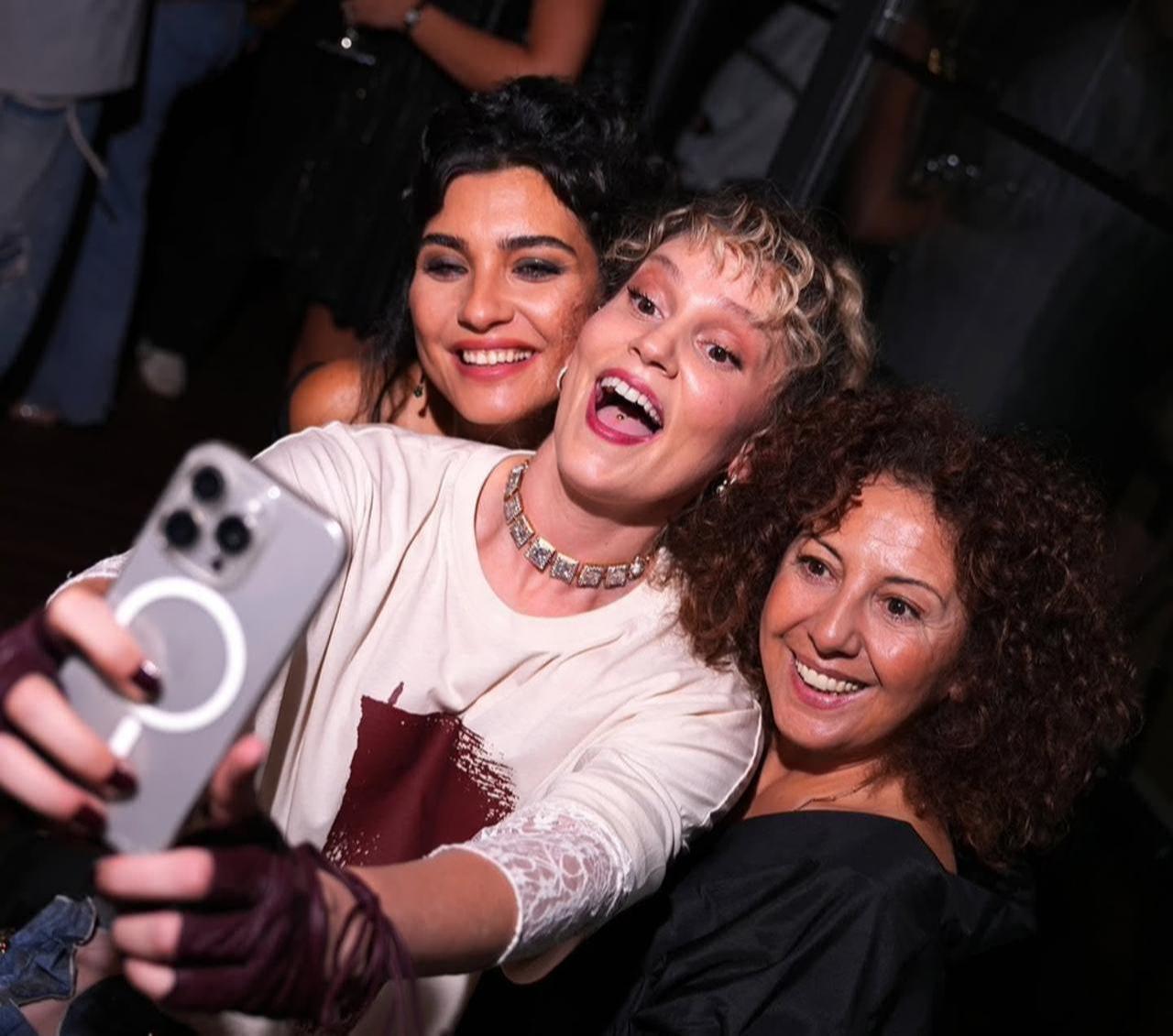 Tuba Buyukustun, Farah Zeynep Abdullah, and Banu Fotocan at the gala for the film "Soy" in Istanbul. (Photo via X/@lus2207)