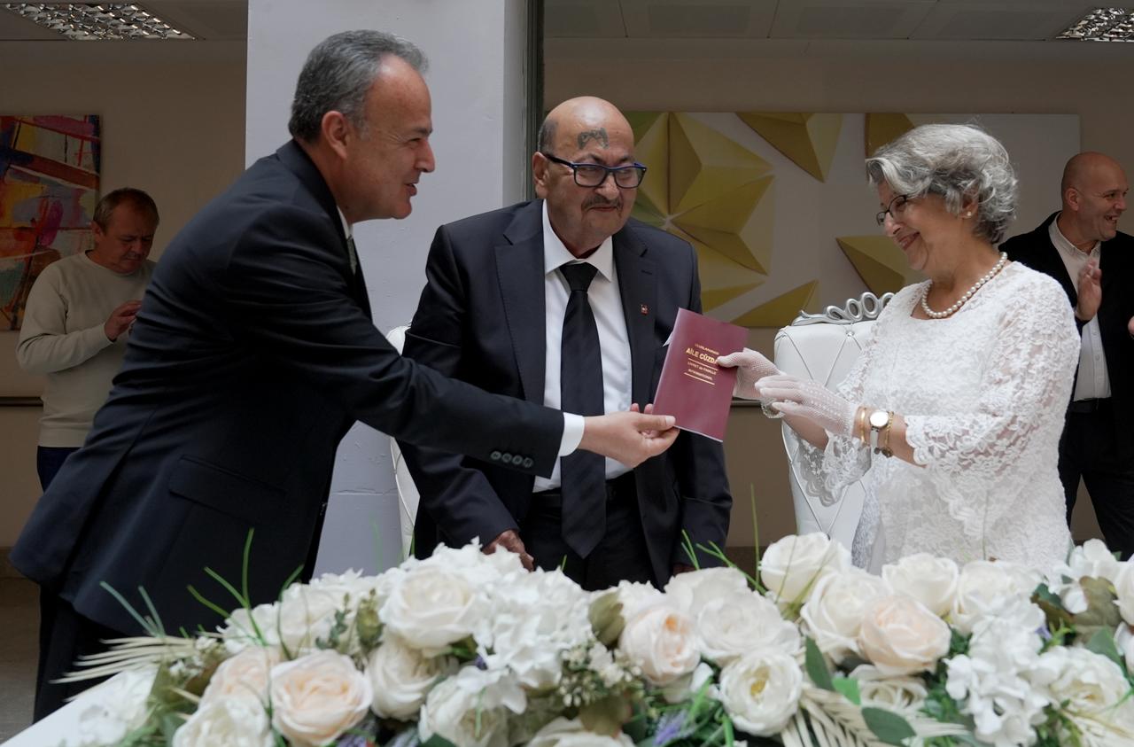 Fatma Yuksel and Haluk Yuksel at their wedding ceremony. (AA Photo)