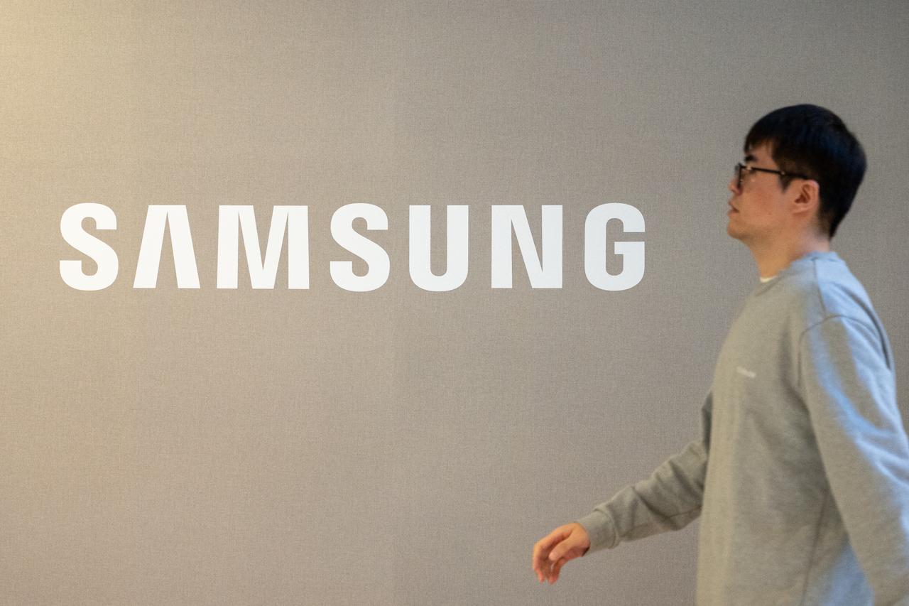 Samsung forecasts more than 780% jump in third-quarter operating profit