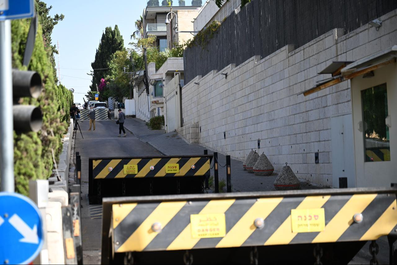 Signage is removed from the British Consulate in East Jerusalem on October 8, 2026, following the expiration of a deadline set by Israeli authorities for the consulate's closure. (AA Photo)