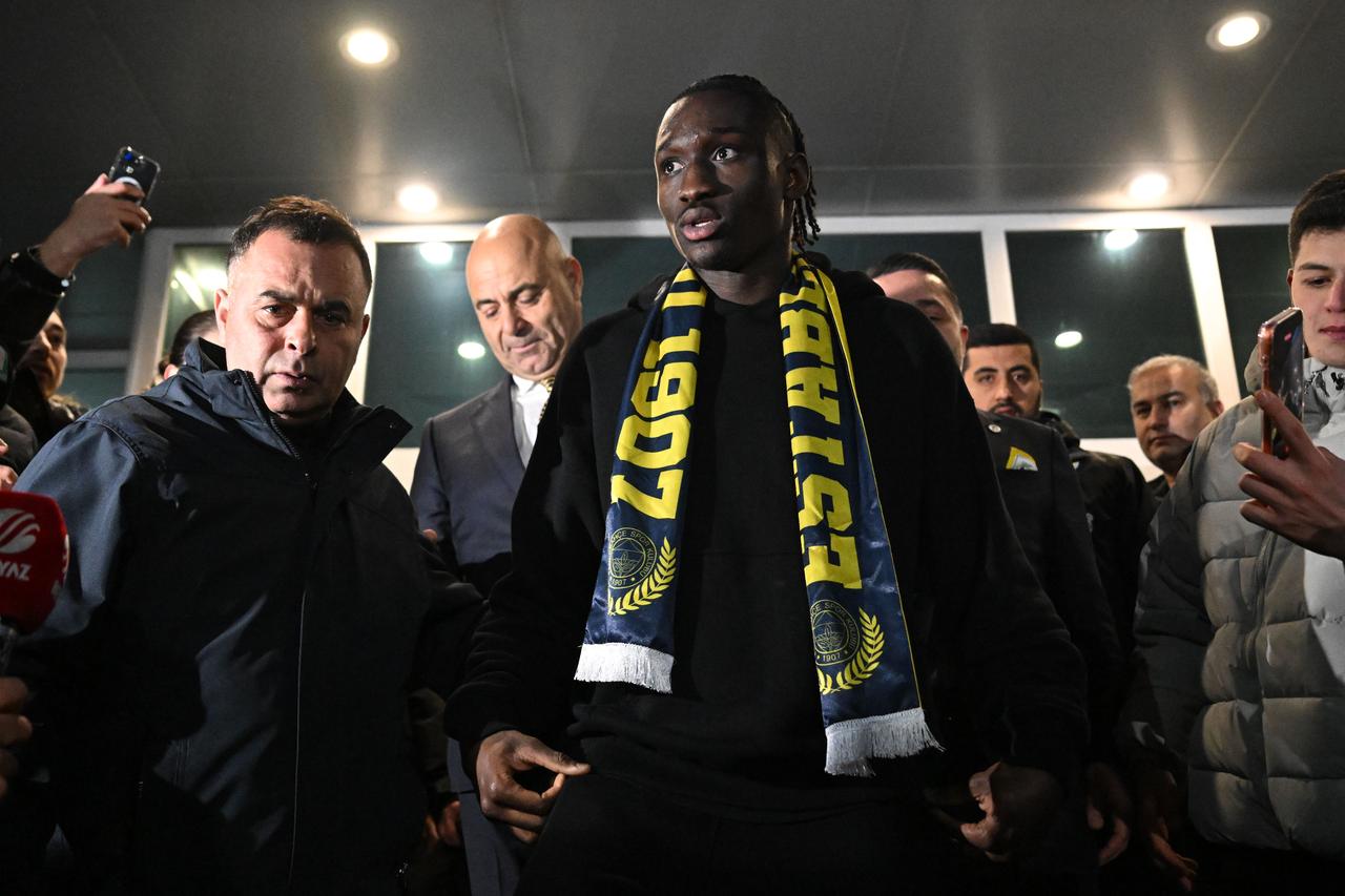 Sidiki Cherif arrives in Istanbul for Fenerbahce transfer talks