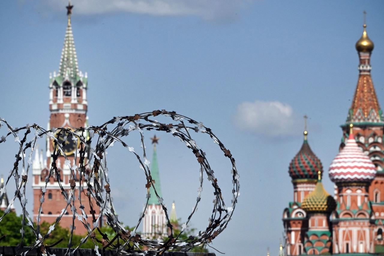 Kremlin says it notices FM Fidan's 'silence' to nuclear weapon question