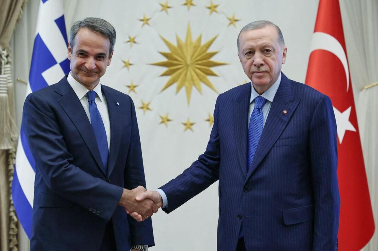 Cautious optimism vs structural distrust: How Greek media sees Ankara talks