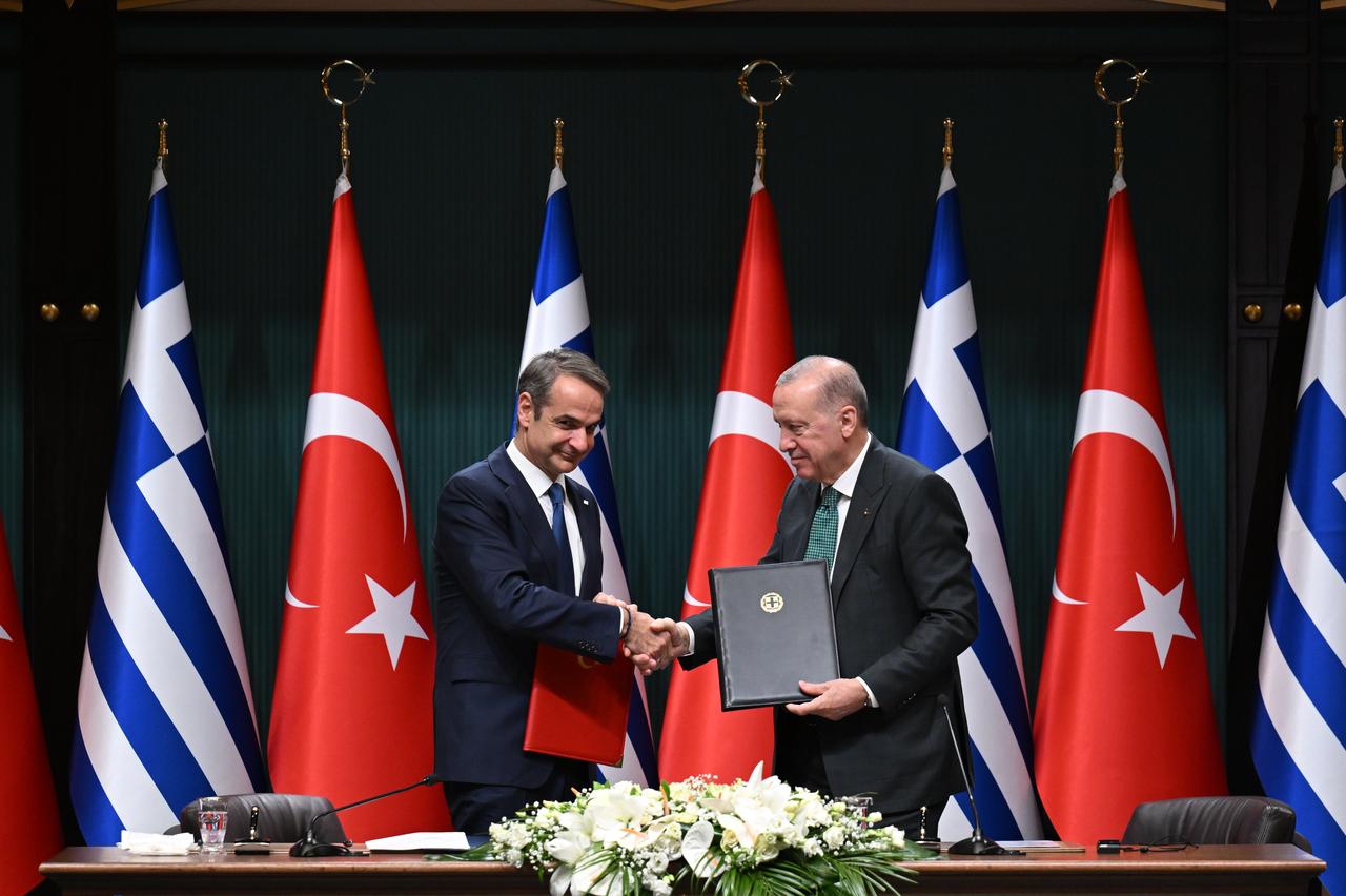 President Recep Tayyip Erdogan welcomes Greek Prime Minister Kyriakos Mitsotakis with an official ceremony at the Presidential Complex in Ankara, Türkiye, on Feb. 11, 2026. ( Mehmet Ali Özcan - Anadolu Agency )