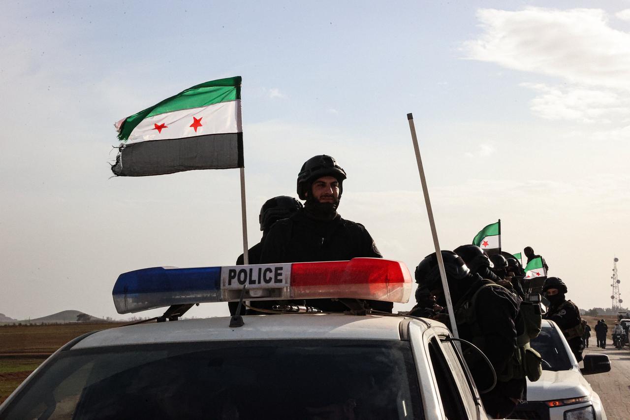 Syrian security forces enter the city of Qamishli under the implementation of an agreement concluded with the SDF in the countryside of Al-Hasakah province in northeastern Syria on February 3, 2026. (AA Photo)