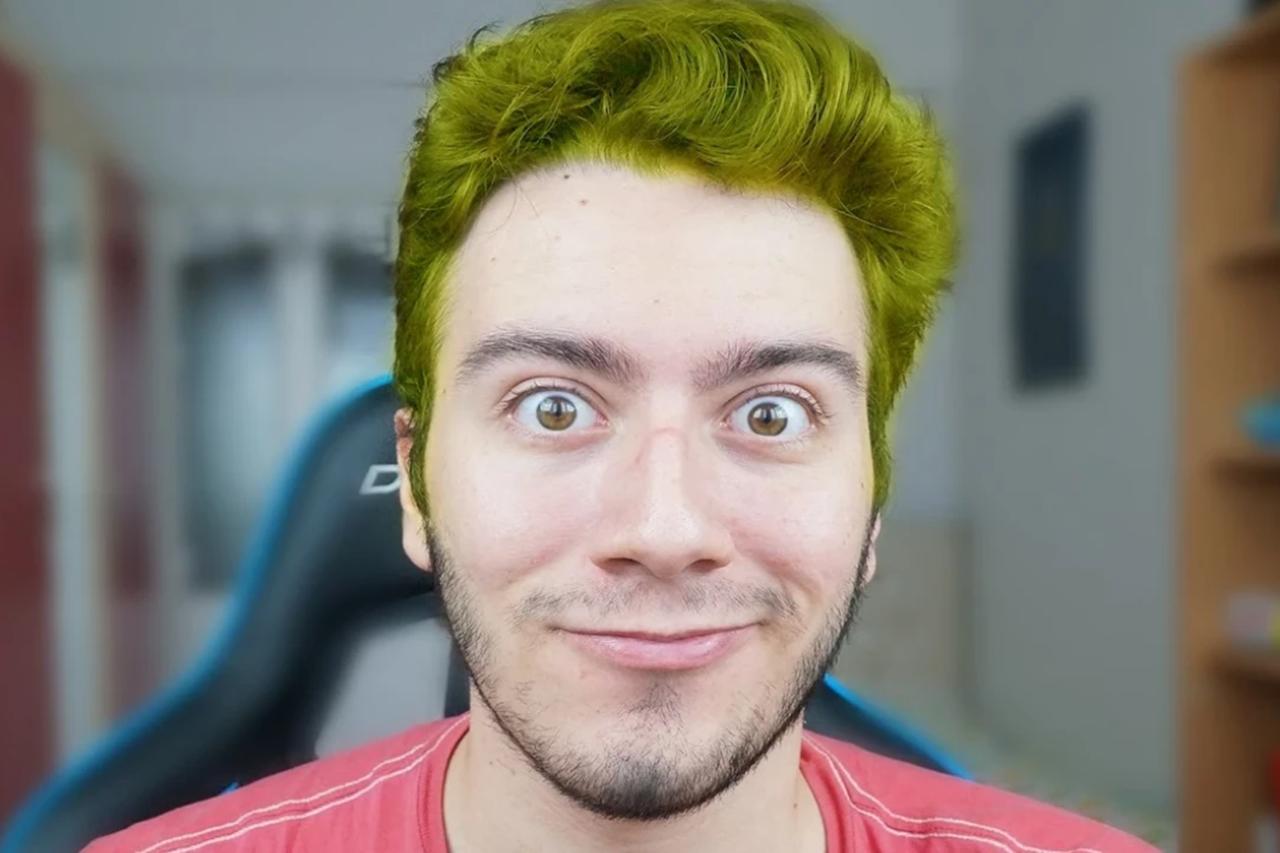 Turkish YouTuber Enes Batur detained at airport in Istanbul drug probe