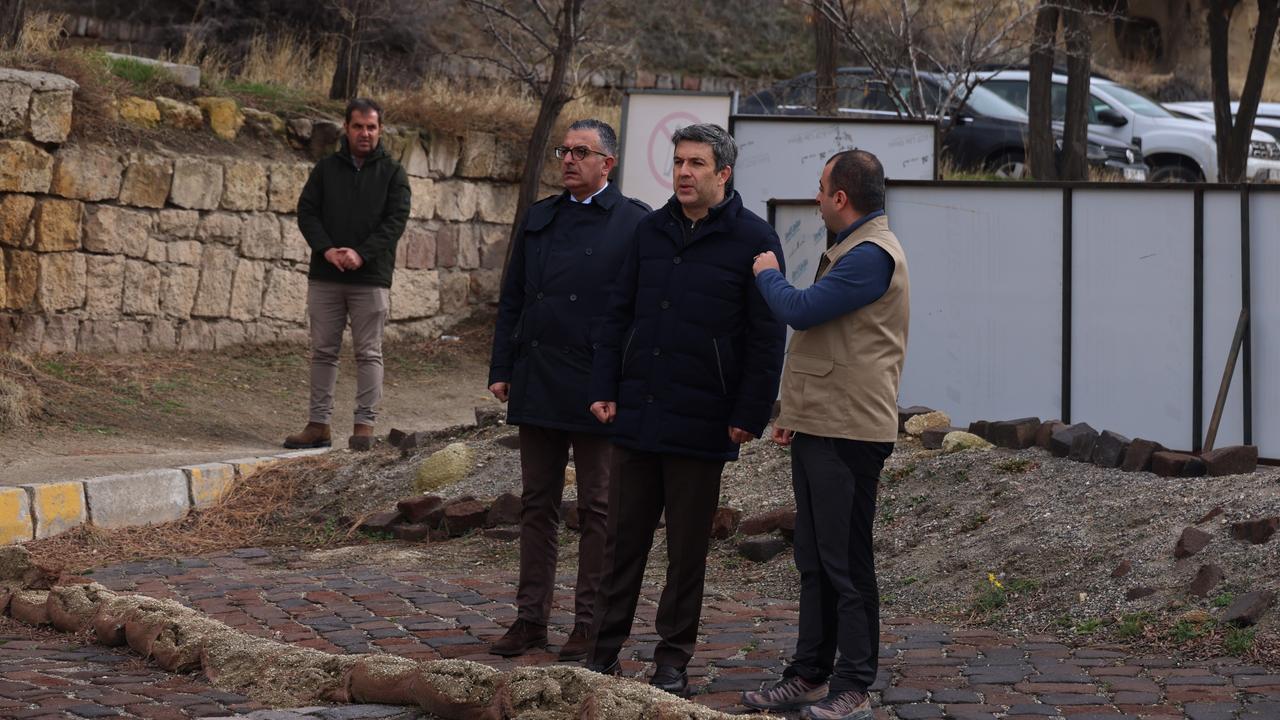 Officials inspect the rescue excavation area at the Goreme Open-Air Museum in Cappadocia, central Türkiye, Feb. 13, 2026. (IHA Photo)