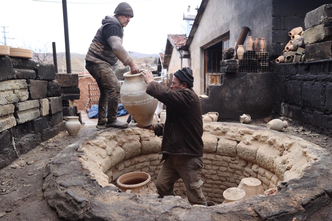 How five generations of artisans keep central Anatolia’s pottery legacy