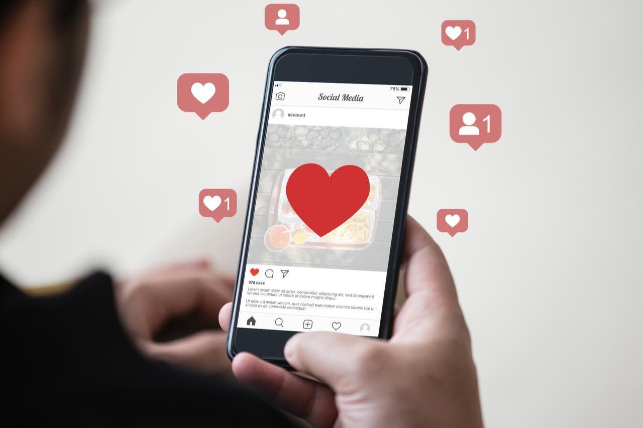 Instagram and YouTube executives prepare to testify in major US addiction lawsuit. (Adobe Stock Photo)