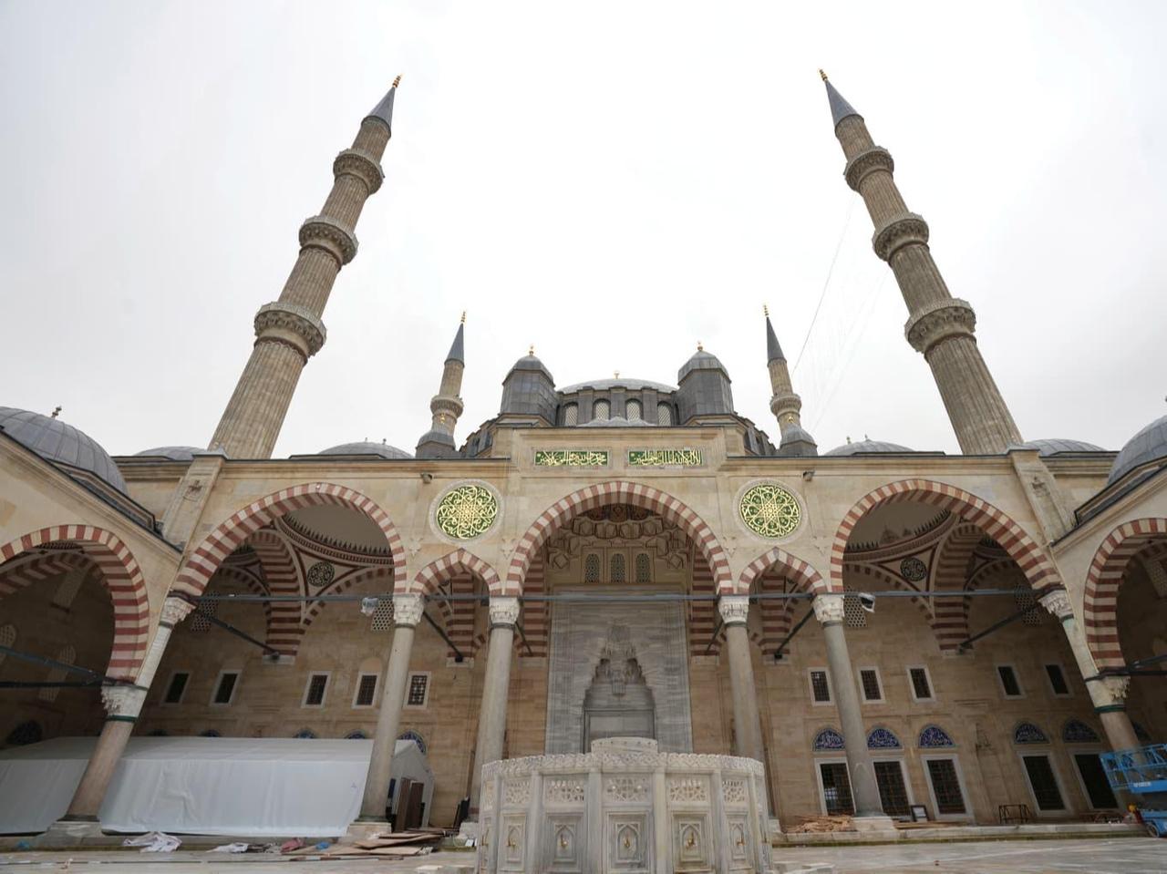 An exterior view of Selimiye Mosque, a UNESCO World Heritage Site and the masterpiece of Ottoman architect Mimar Sinan, prepared to reopen fully for worship during Ramadan. (Photo via the Ministry of Culture and Tourism)