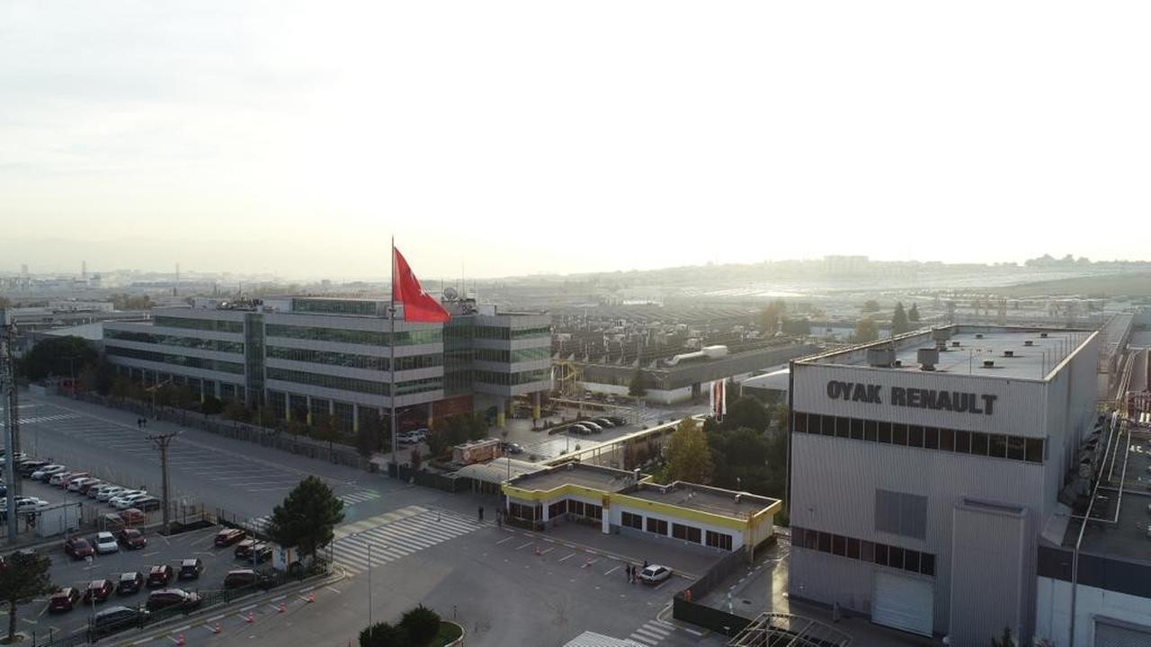 Exterior view of the Oyak Renault automobile manufacturing plant in Bursa, Türkiye. (IHA Photo)