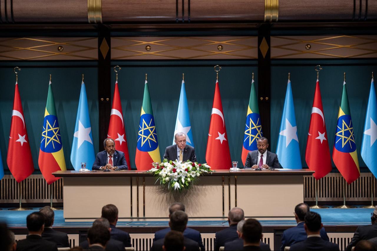 President Recep Tayyip Erdogan (C) holds a joint press conference with Somali President Hassan Sheikh Mohamud (L) and Ethiopian Prime Minister Abiy Ahmed (R) at the Presidential Complex in Ankara, Turkiye on December 11, 2024.  (AA Photo)