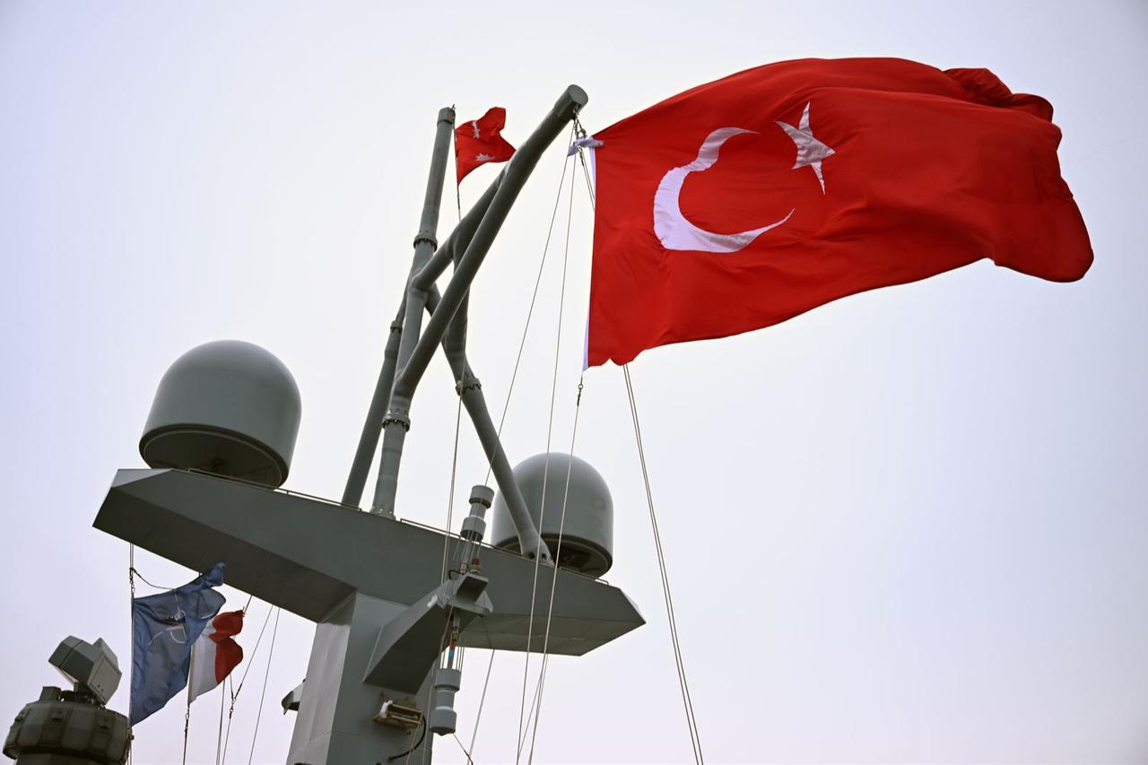 A view of the Turkish flag on TCG Anadolu, an amphibious assault ship of the Turkish Navy, during the NATO Steadfast Dart-2026, in Germany, Feb. 17, 2026. (AA Photo)