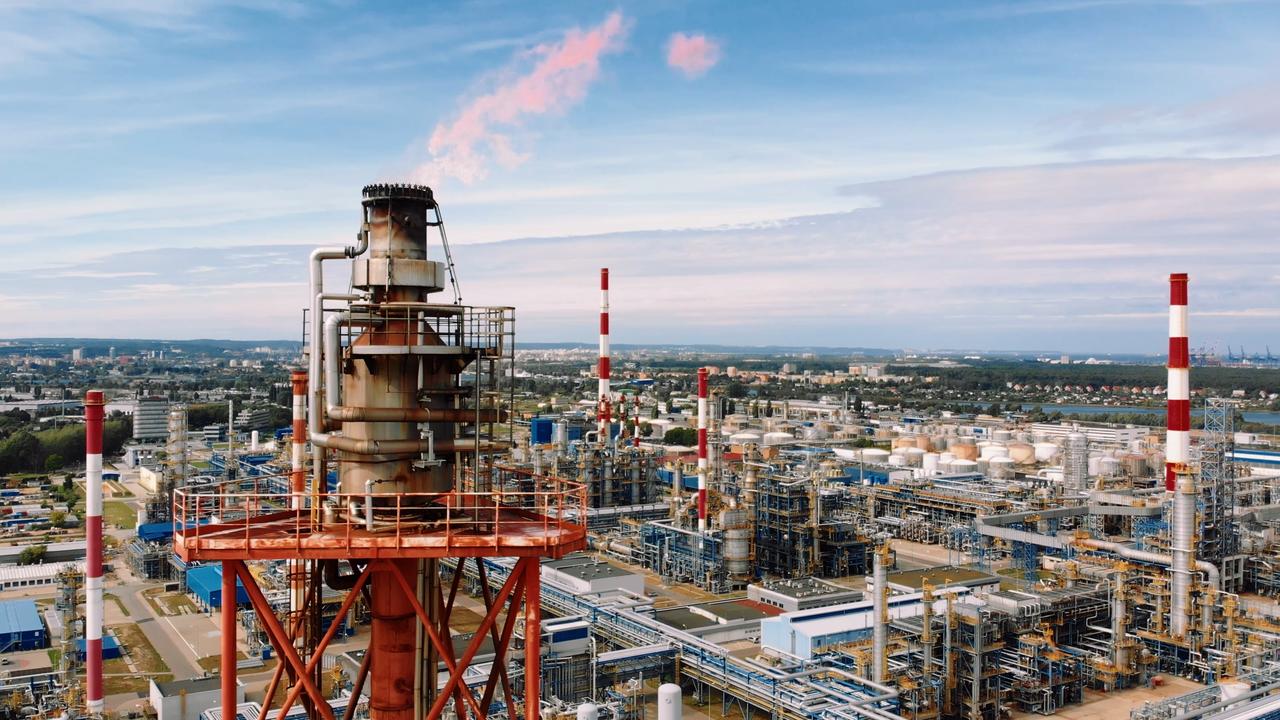 Oil refinery complex in Gdansk, Poland. (Adobe Stock Photo)