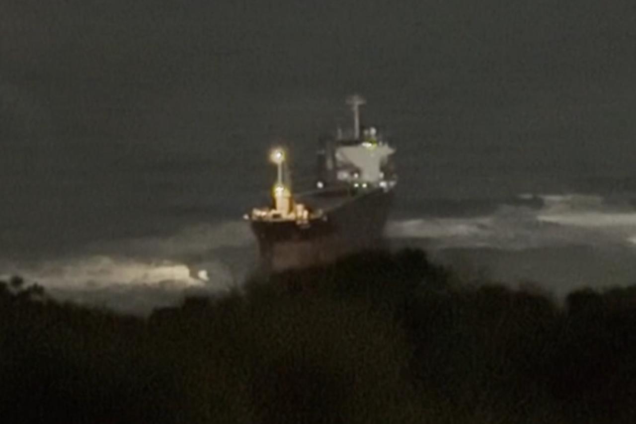 Cargo ship runs aground off Istanbul's Bosphorus Strait