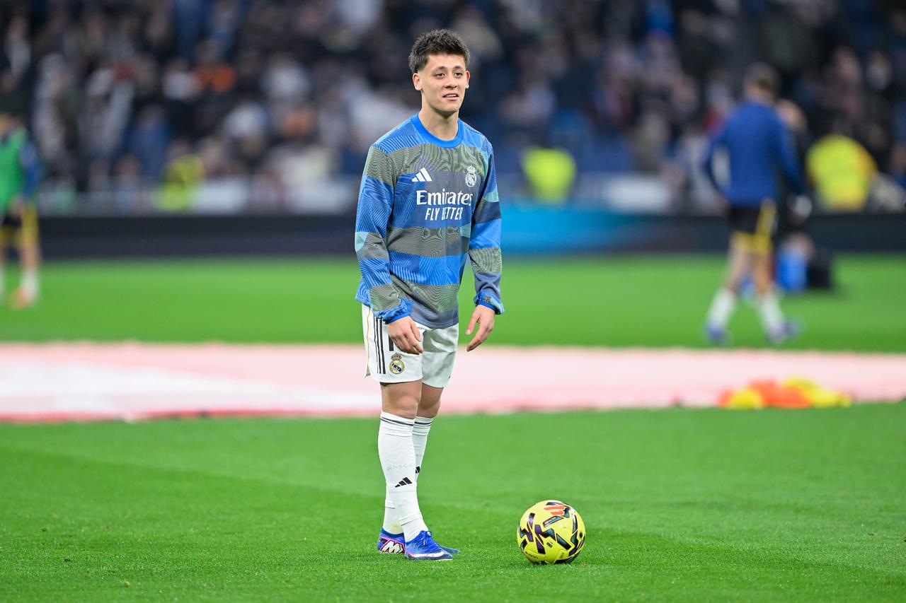 Real edge Vallecano 2–1 as Mbappe squanders Guler’s brilliant pass