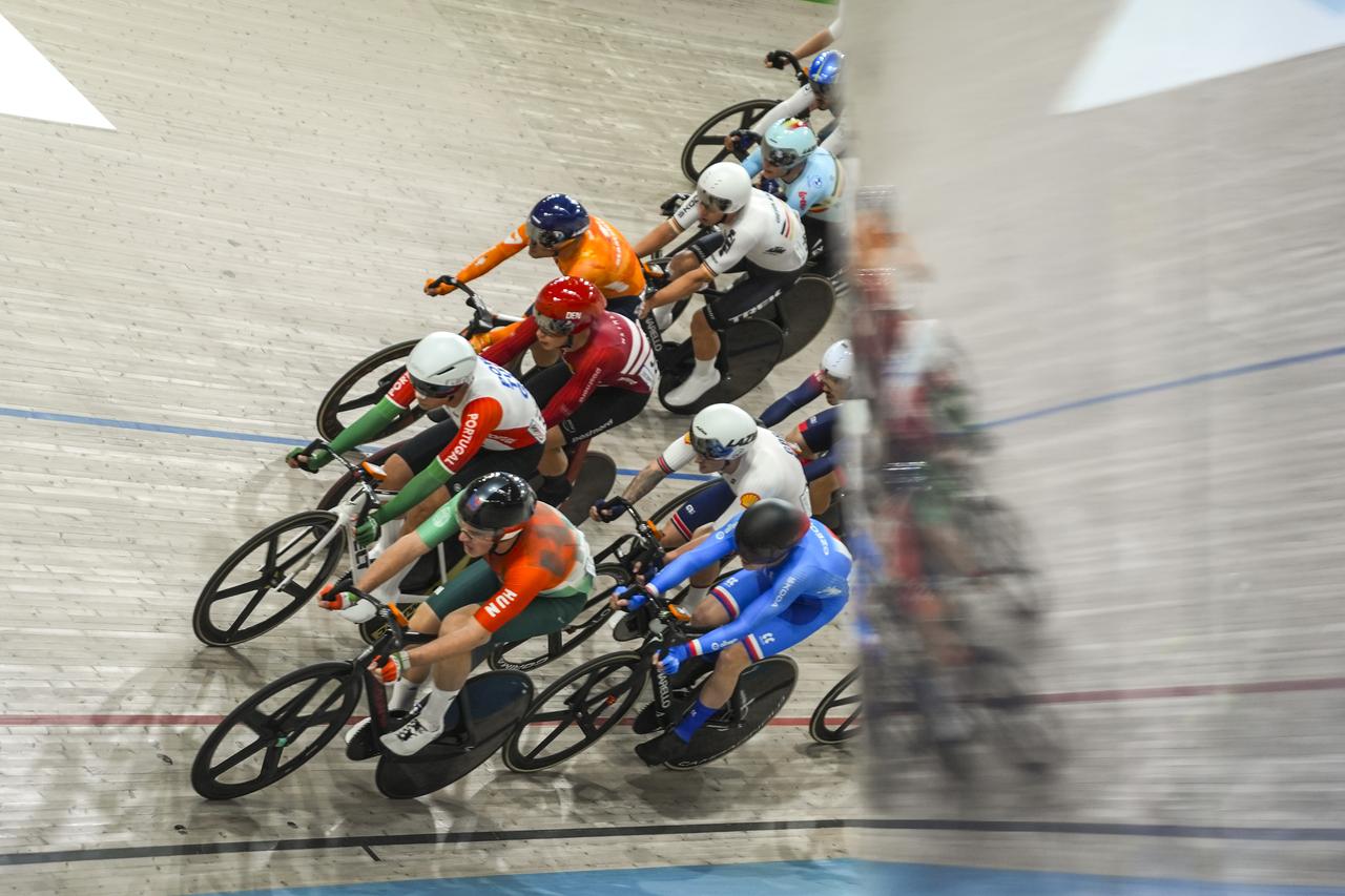 Atheletes compete at Men's elimination race final during 2026 UEC Track Cycling European Championships, organized in collaboration between the Turkish Cycling Federation and the European Cycling Union (UEC), in Konya, Türkiye, Feb. 1, 2026. (AA Photo)