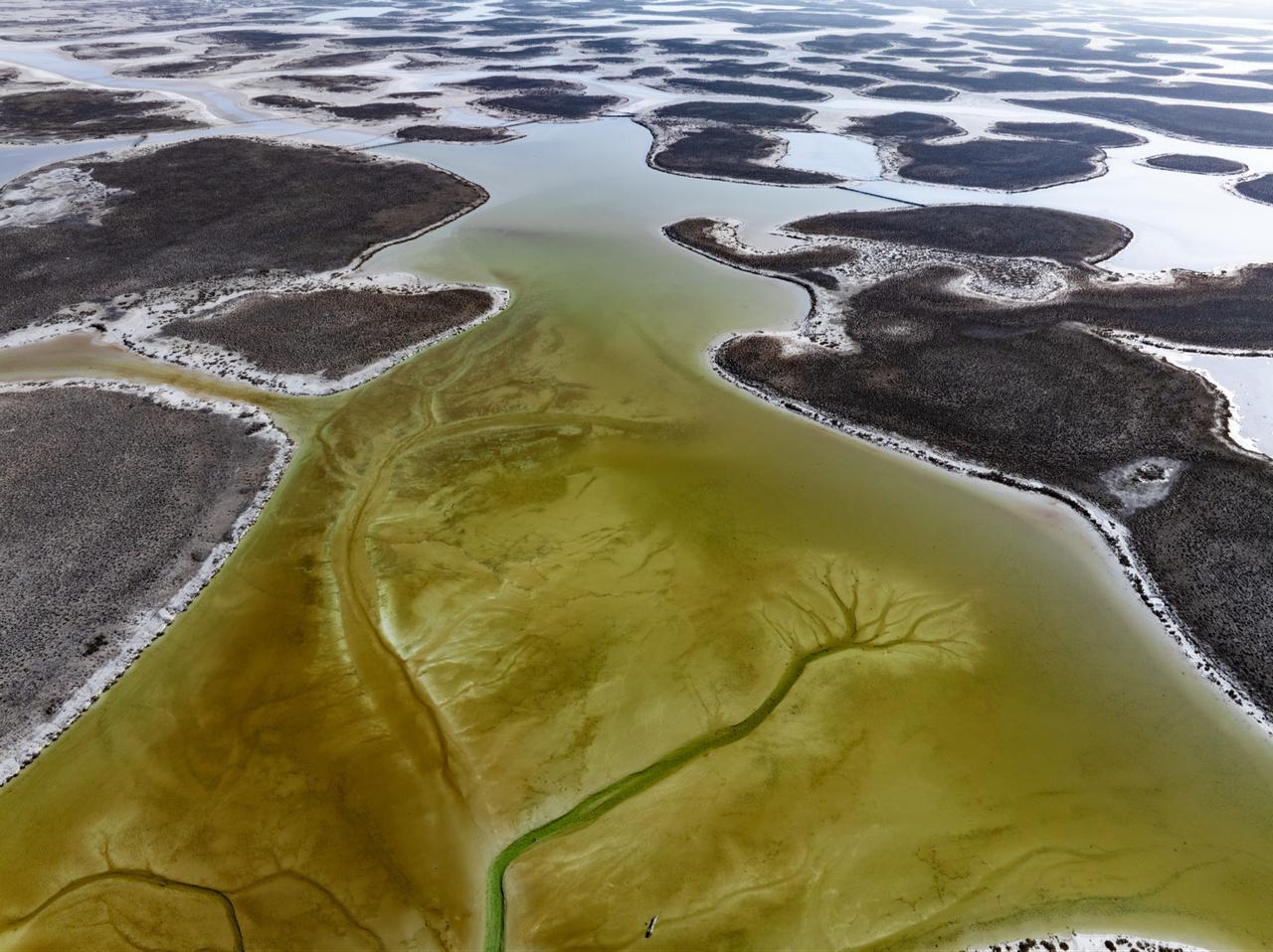 Salt Lake basin sits at intersection of Ankara, Konya, and Aksaray provincial borders and ranks among wetlands important for preserving biological diversity. Low rainfall causes drought in basin, and water level stays low (AA Photo)
