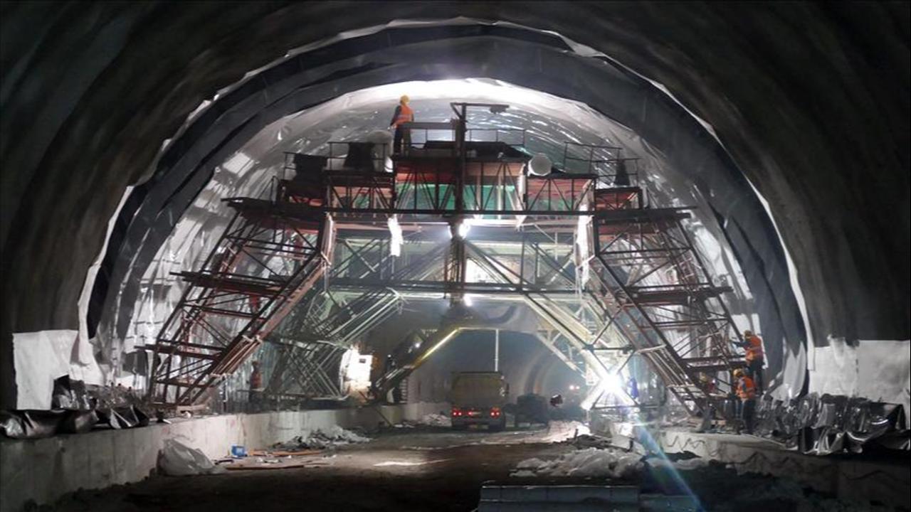 Construction workers operate inside a tunnel section of the Umraniye-Atasehir-Goztepe metro line in Istanbul, Türkiye. (AA Photo)