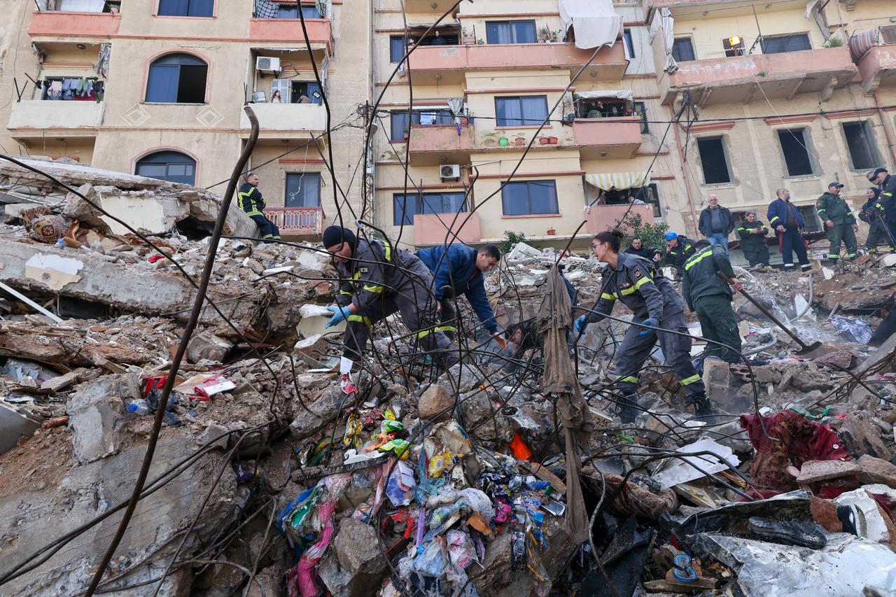 Türkiye pledges housing support after Tripoli building collapse