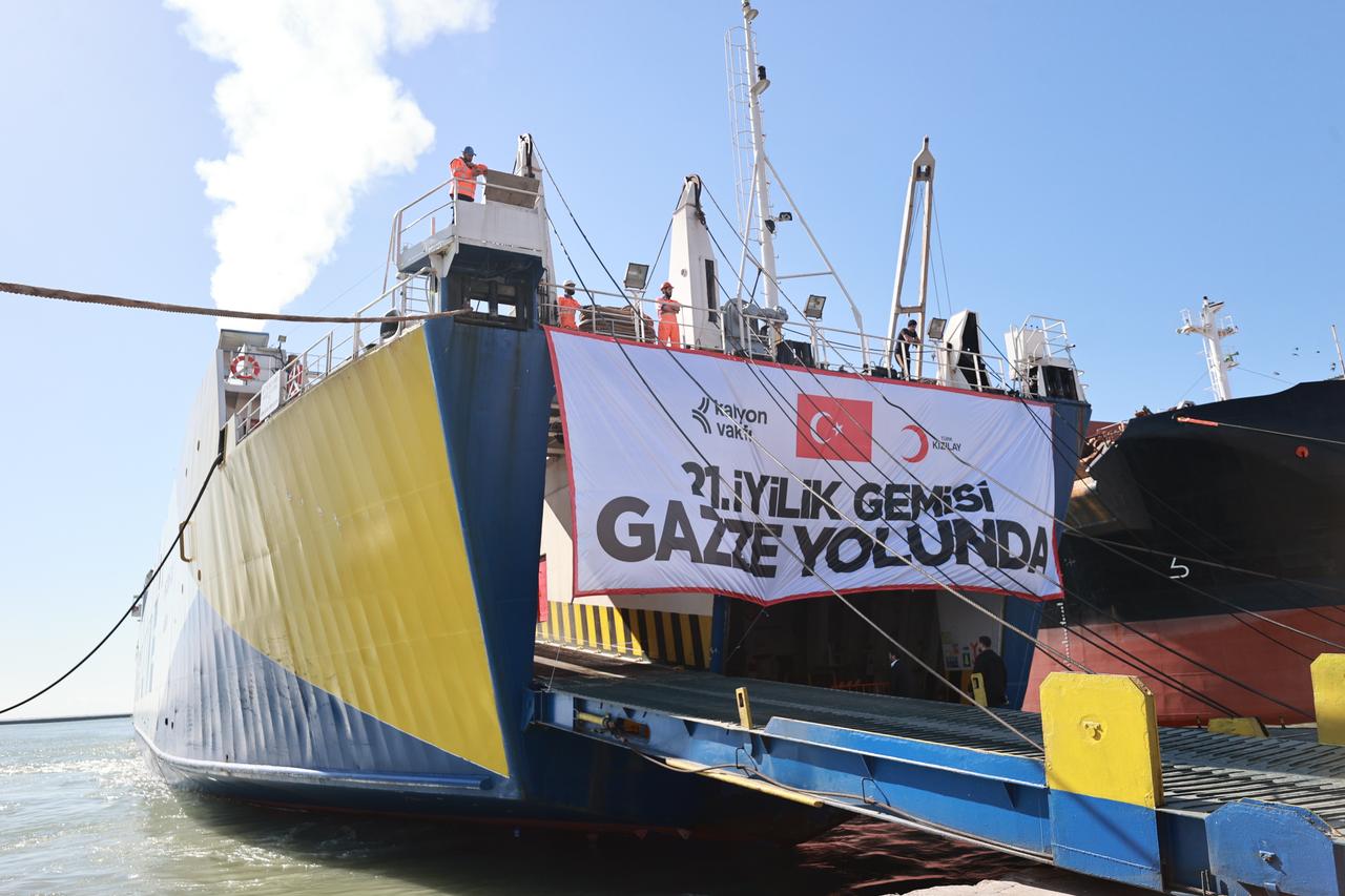 Türkiye’s ‘Goodness Ship’ delivers 3,300 tons of aid to Gaza via Rafah crossing