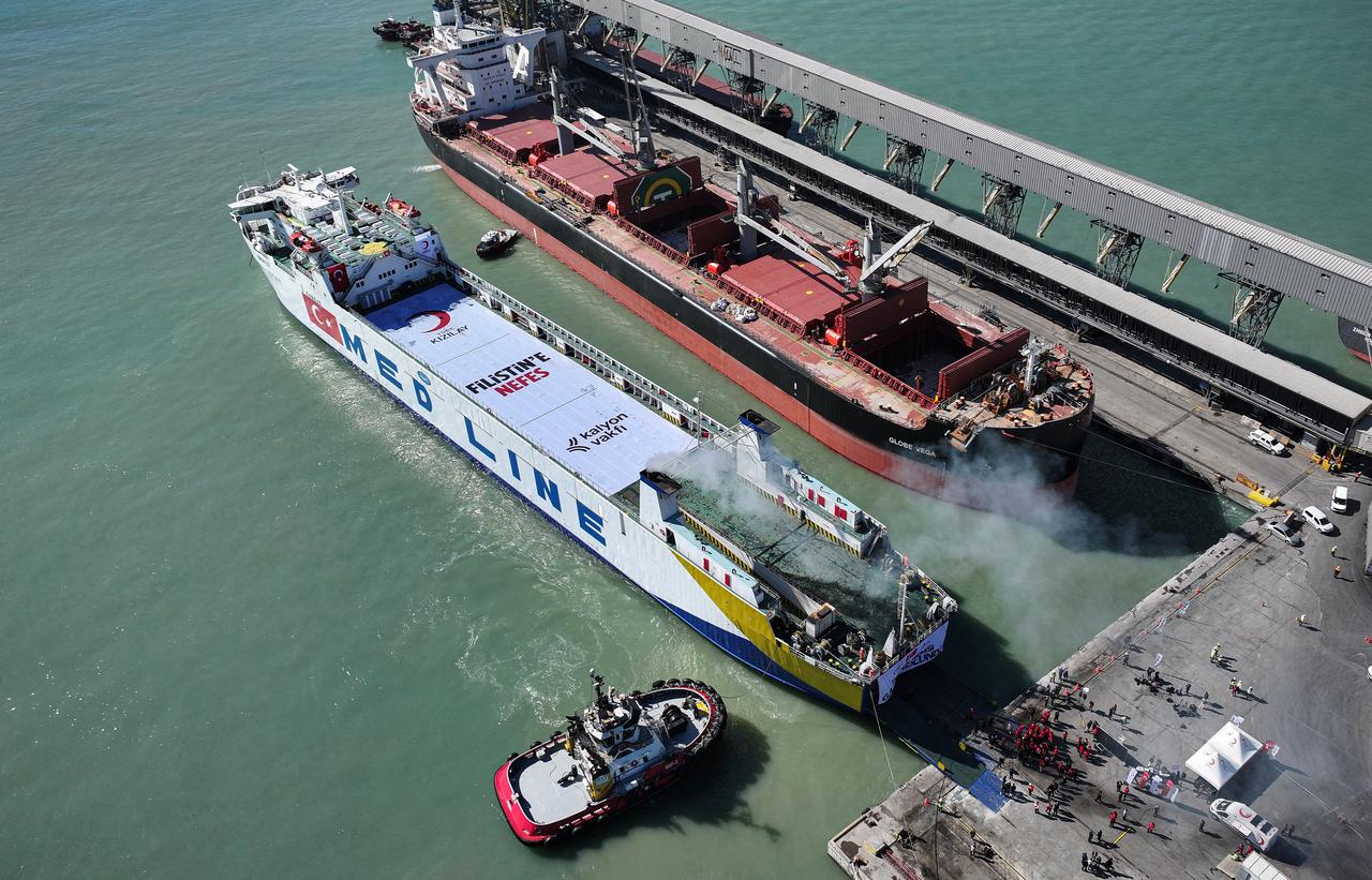 An aerial view shows the 21st "Ship of Goodness" of the Turkish Red Crescent, carrying humanitarian aid to Gaza for Ramadan, about to depart from Mersin International Port in Mersin, Türkiye, on February 19, 2026. (AA Photo)