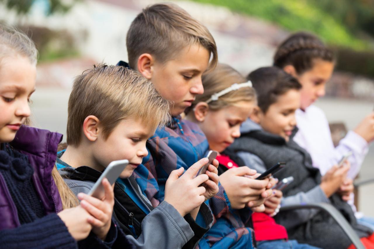 How social media overuse is damaging our minds