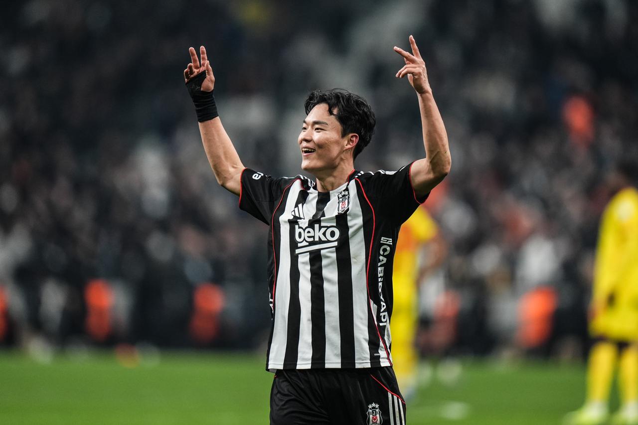 Besiktas player Hyun-Gyu Oh celebrates after scoring during a match against Goztepe, Istanbul, Türkiye, on February 22, 2026. (AA Photo)