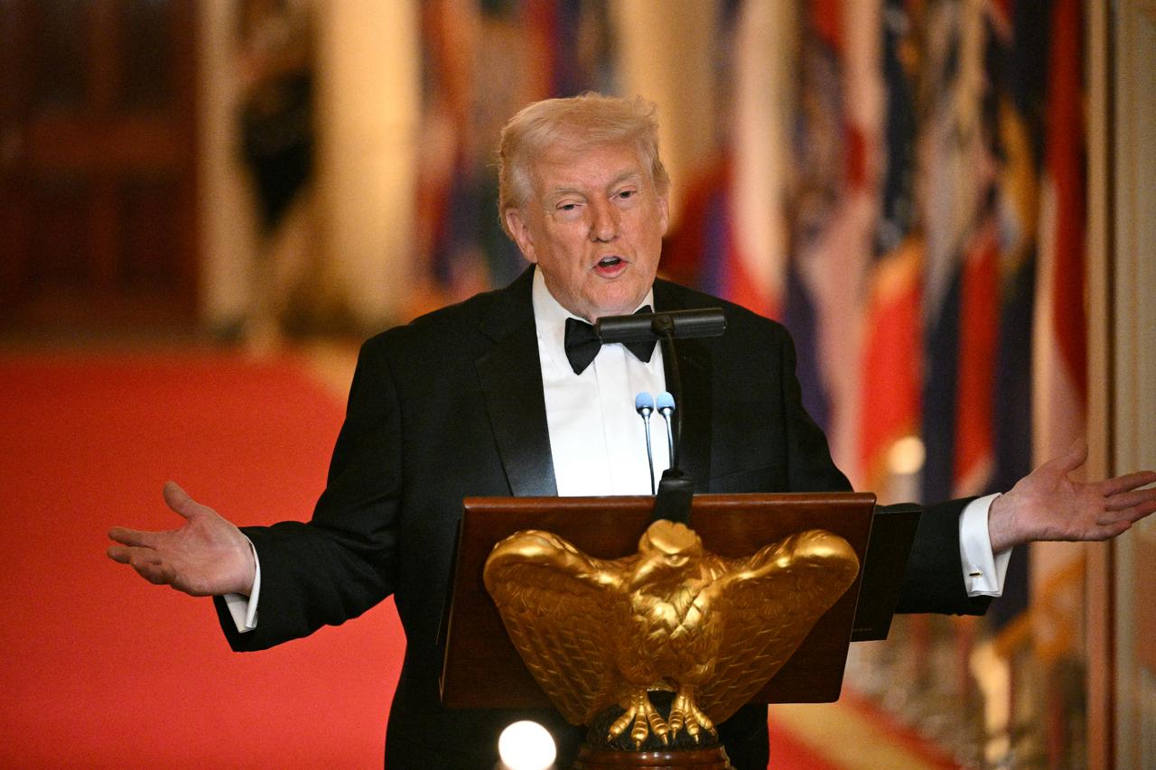 Trump warns of higher tariffs after court ruling Image