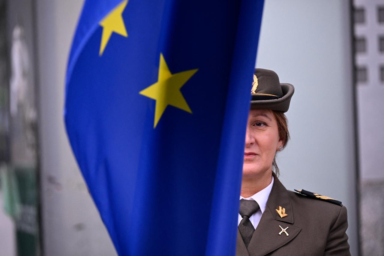 Hungary vetoes EU Russia sanctions, freezes €90B Ukraine aid