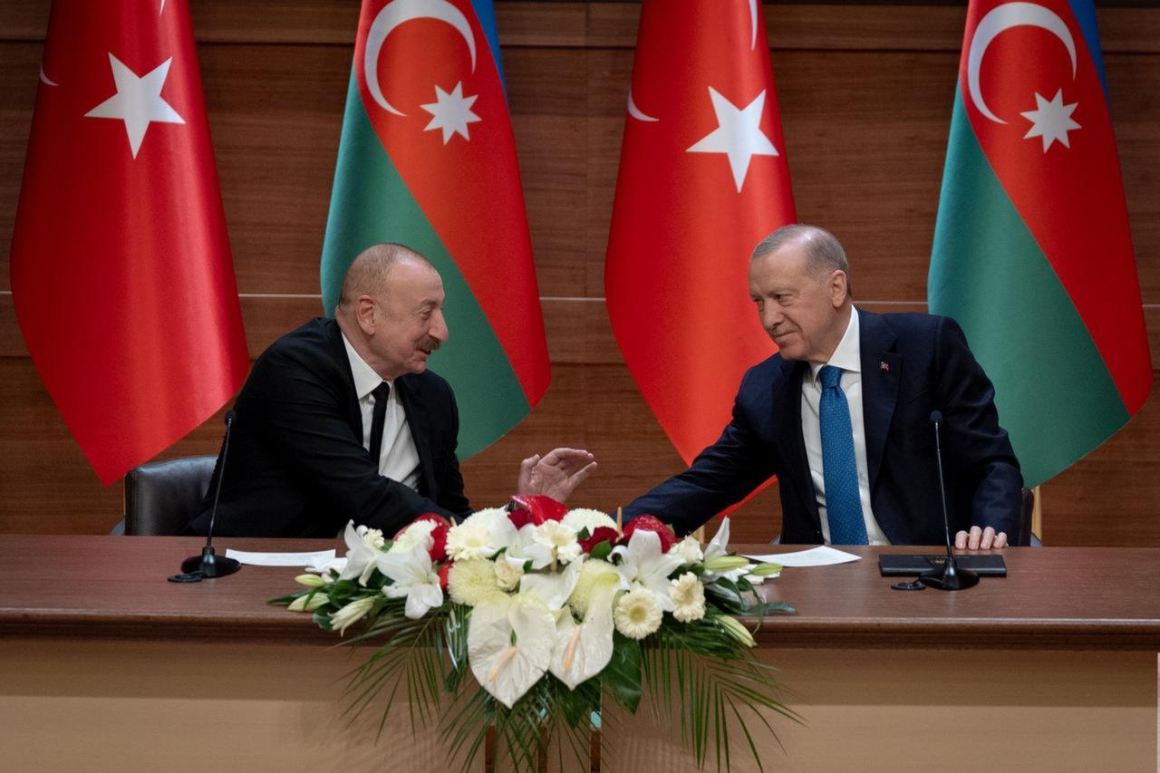 Türkiye, Azerbaijan, Georgia hold trilateral talks in Baku
