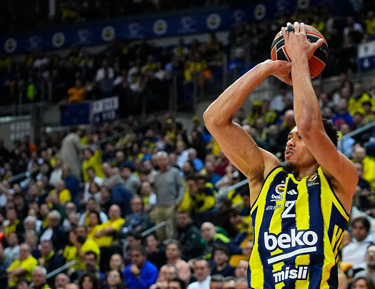 Wade Baldwin (2) of Fenerbahce Beko in action during EuroLeague week 29 basketball match between Fenerbahce Beko and Partizan at Ulker Sports and Event Hall in Istanbul, Türkiye, Feb. 25, 2026. (AA Photo)