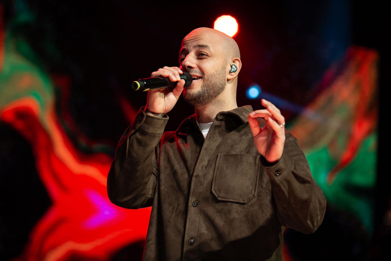 Maher Zain sings for the audience during the “Ramadan at the Presidential Complex” events, Ankara, Türkiye, February 22, 2026. (AA Photo)