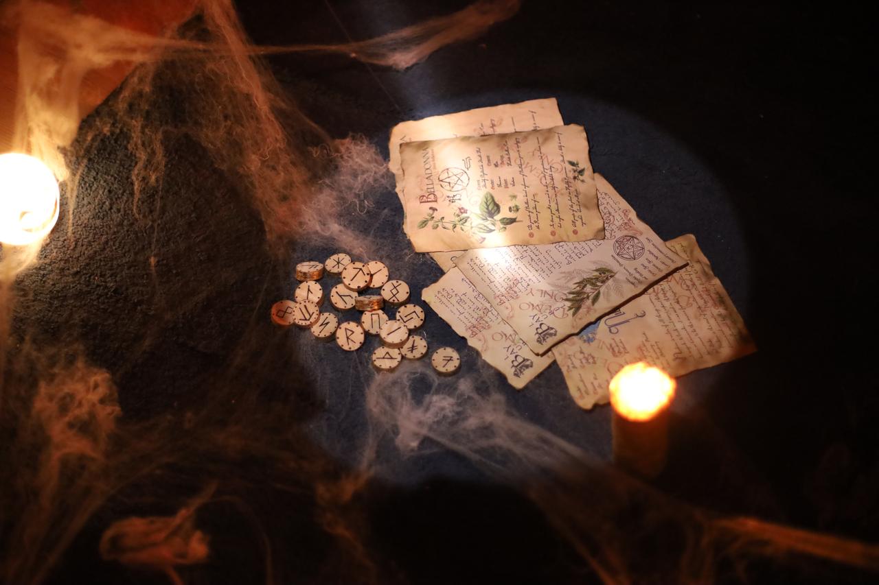 Fraudsters frequently invent complex spiritual "obstacles" that require additional payments to resolve, accessed on February 27, 2026. (Adobe Stock Photo)