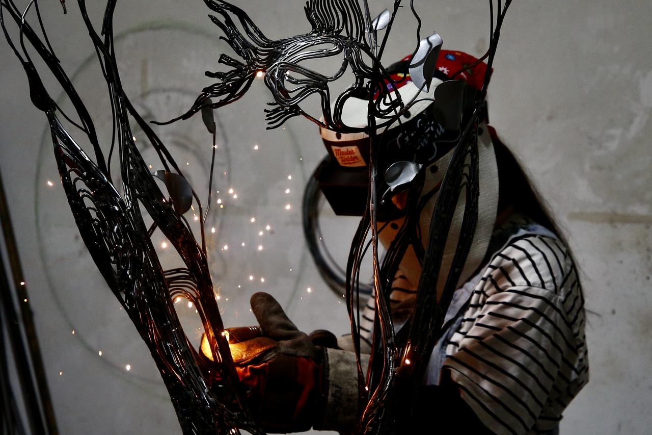 Meet the female sculptor who turns raw metal into living art